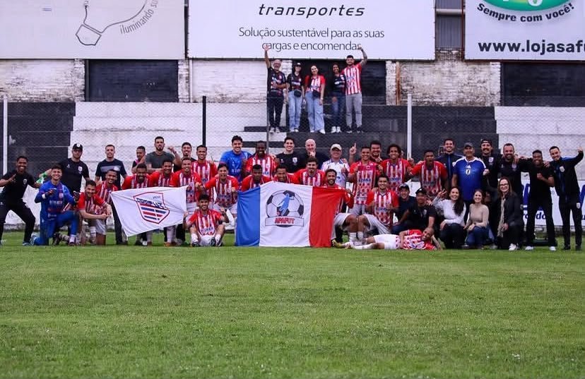 A ASSOCIAÇÃO DE PAIS E AMIGOS DO FUTEBOL ESTÁ CLASSIFICADA PARA A SEMIFINAL DA DIVISÃO DE ACESSO!
