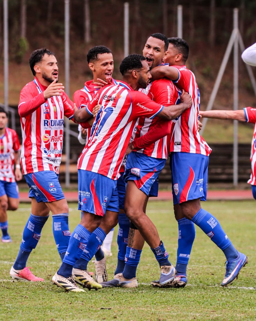 APAFUT EMPATA COM O ESPORTIVO!